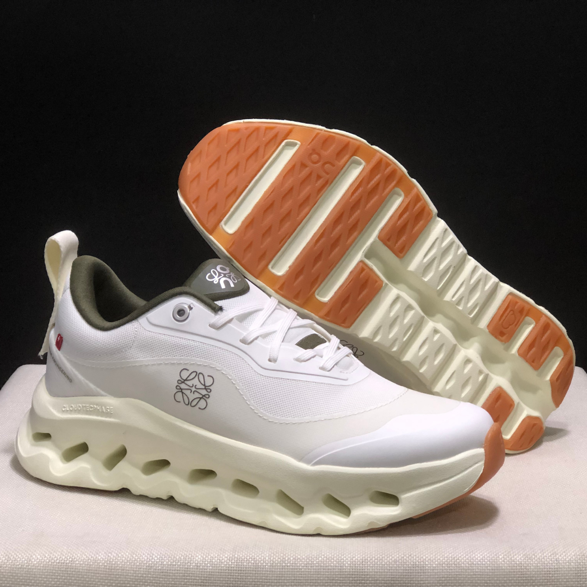 Cloudtilt × Loewe — Cloudtilt White Kaki