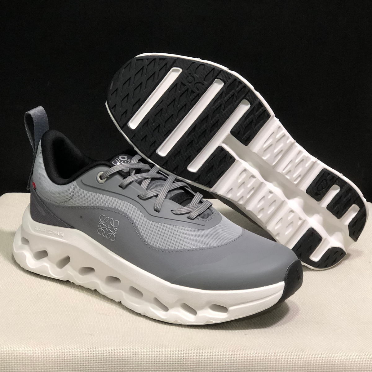 Cloudtilt Loewe - Gris