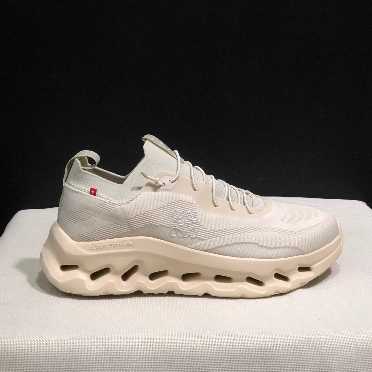 Cloudtilt × Loewe — Cloudtilt Crème 2.0